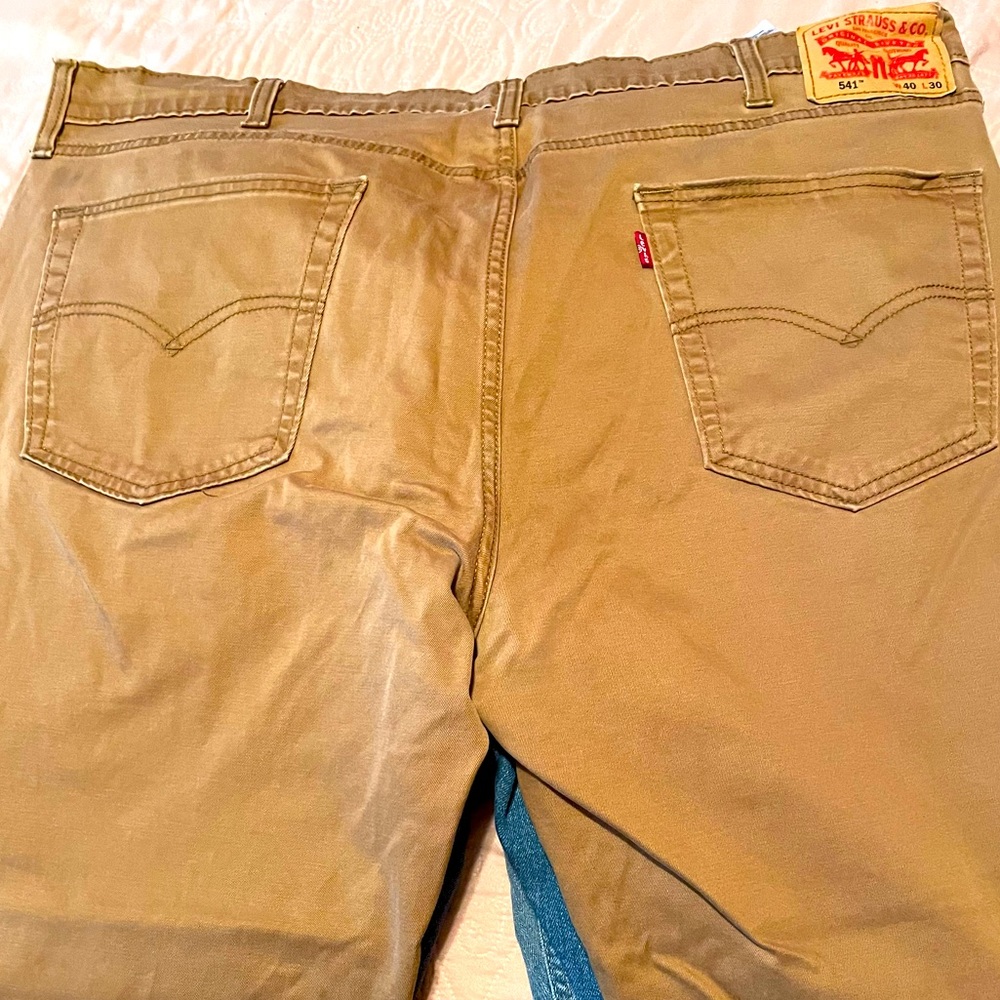 Levi’s 541 40x30 khaki jeans
